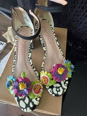 Betsey Johnson Black & White Floral Applique Ankle-Strap Sandals